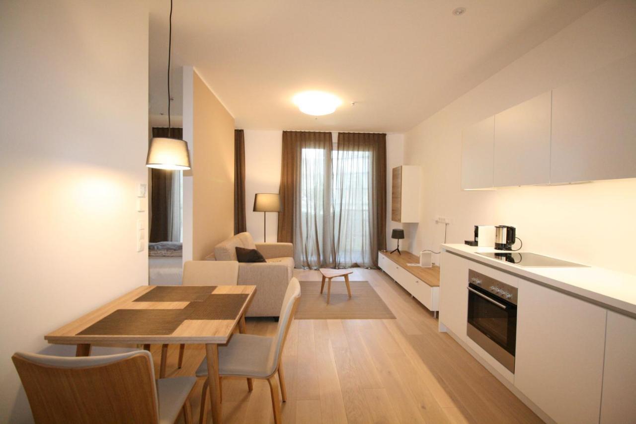 Your Living Vienna Cbd Bagian luar foto